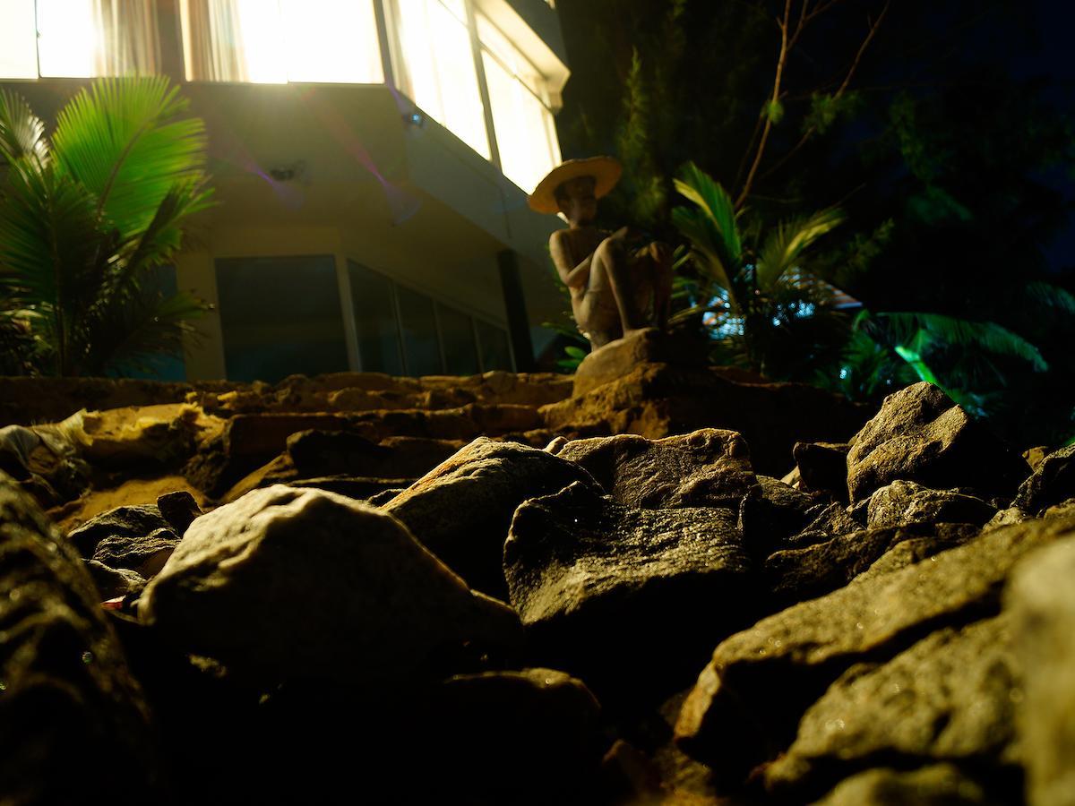 Sayurima Beach Hotel Ahangama Buitenkant foto