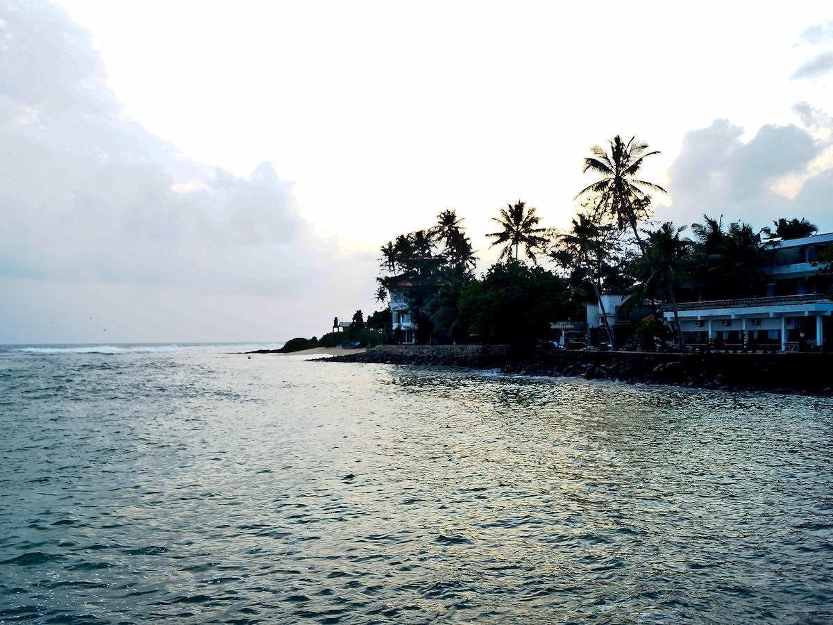 Sayurima Beach Hotel Ahangama Buitenkant foto